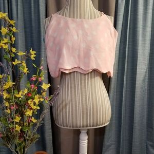 🌻🌺🌻CUTE SCALLOPED POLKA DOT CROP TOP!!